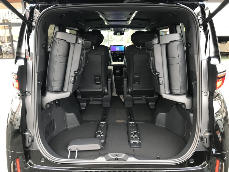 トヨタ ヴェルファイア 7枚目