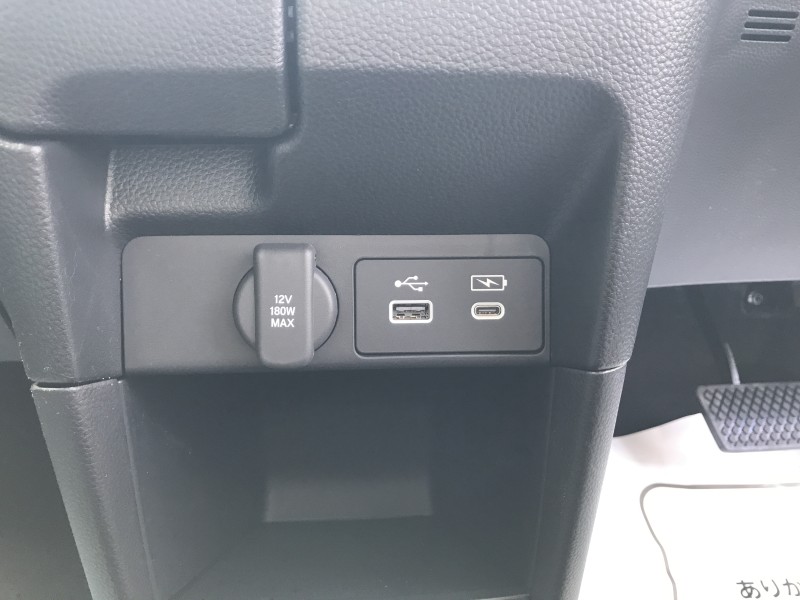 ホンダ ステップワゴンスパーダ 16枚目