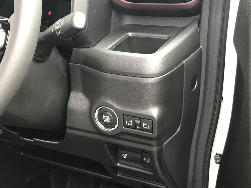 スズキ スペーシア 15枚目