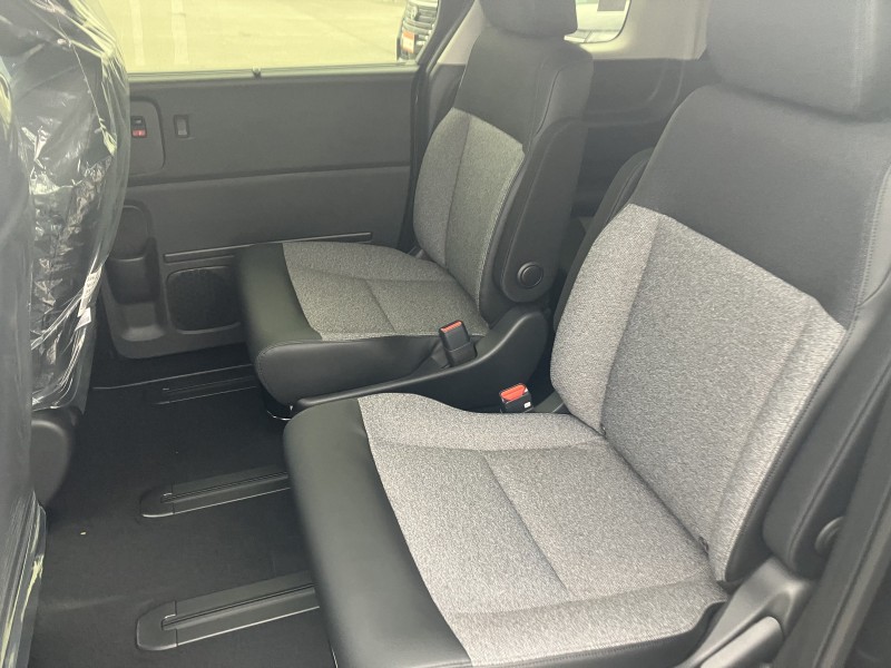 ホンダ フリード 13枚目