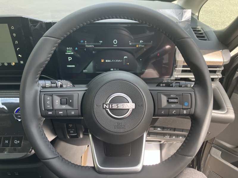 ニッサン セレナ 13枚目