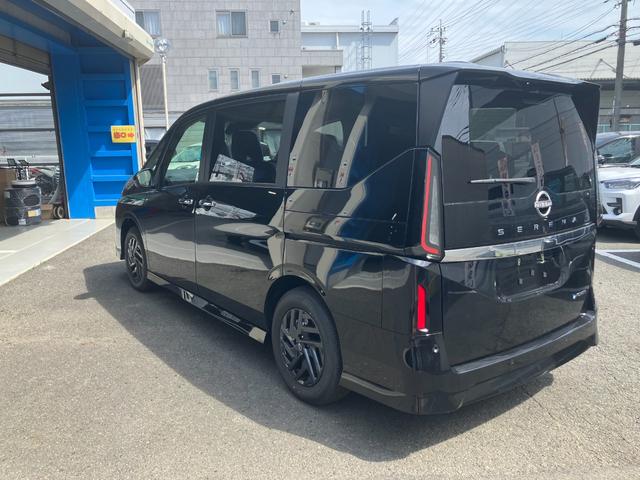 ニッサン セレナ 6枚目