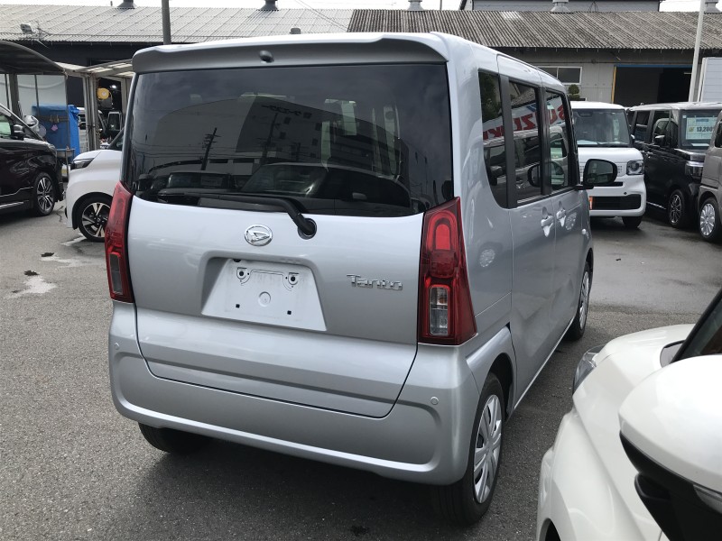 ダイハツ タント 4枚目