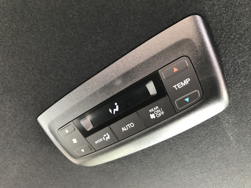 ホンダ ステップワゴンスパーダ 8枚目