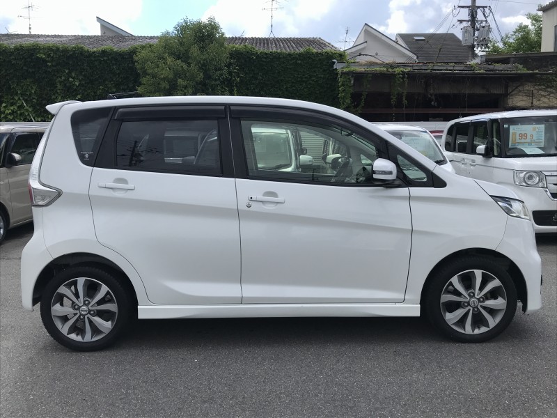 ニッサン デイズ 3枚目