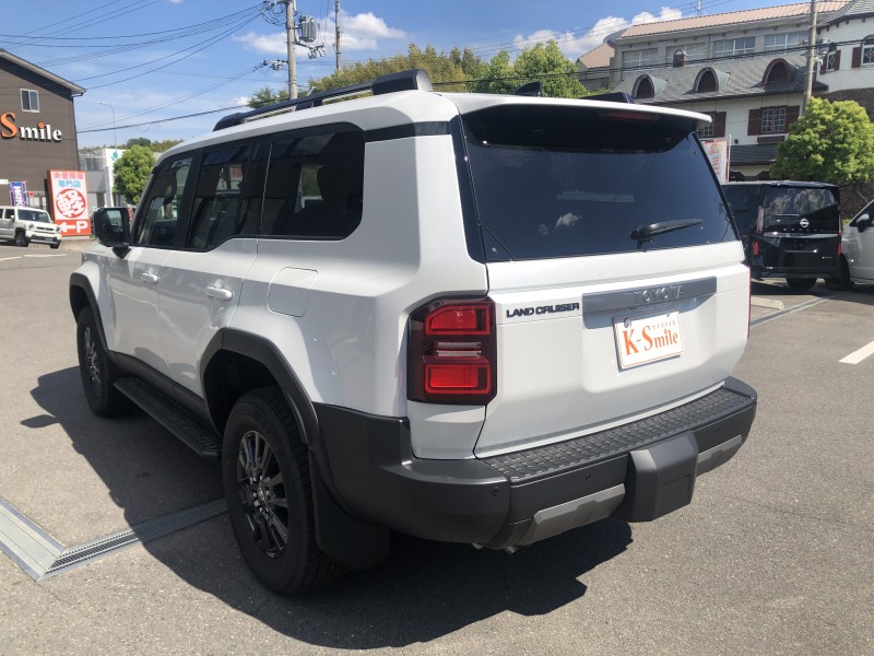 トヨタ ランドクルーザー 3枚目