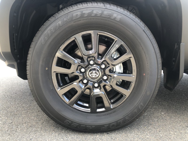トヨタ ランドクルーザー 4枚目