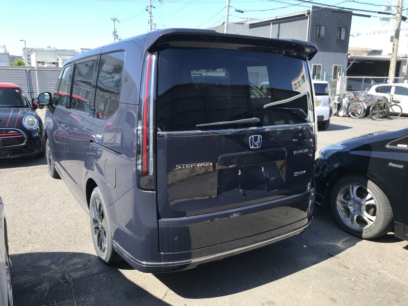 ホンダ ステップワゴンスパーダ 9枚目