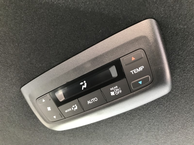 ホンダ ステップワゴンスパーダ 8枚目