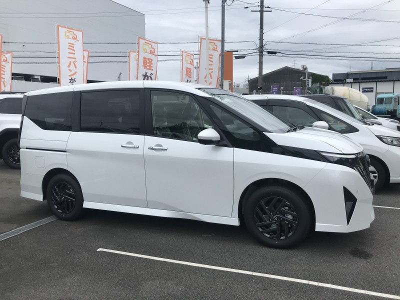 ニッサン セレナ 13枚目