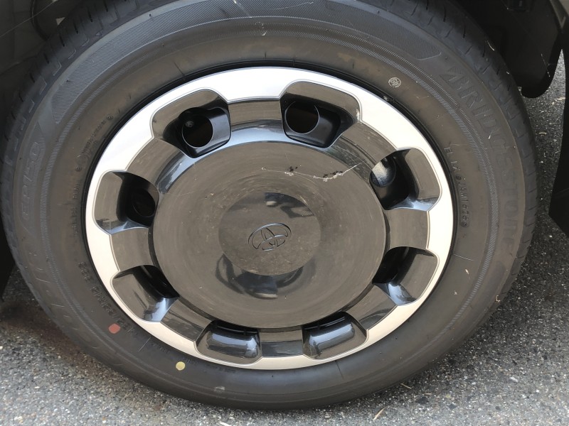 トヨタ シエンタ 4枚目