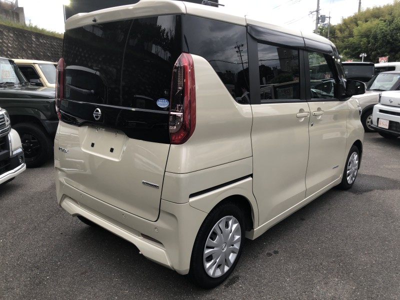 ニッサン ルークス 4枚目