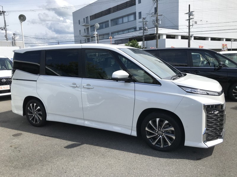 トヨタ ヴォクシー 15枚目