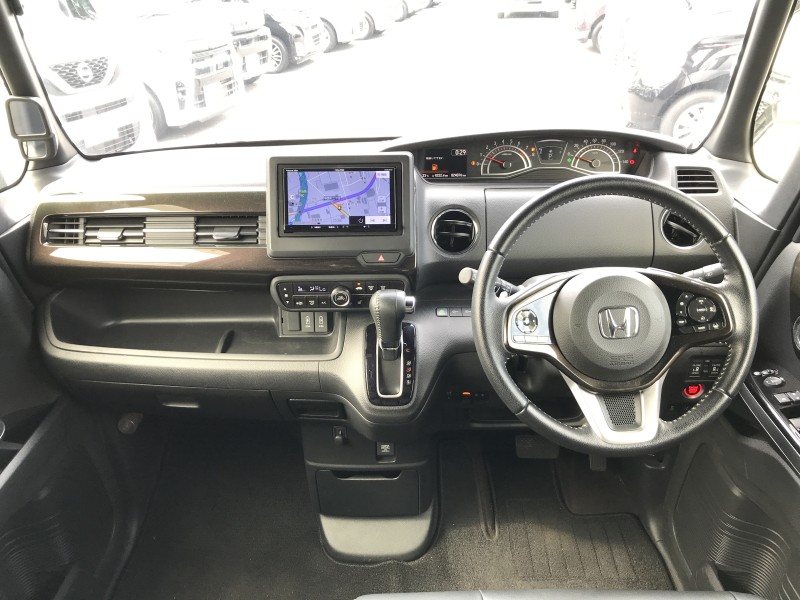 ホンダ N BOX 1枚目