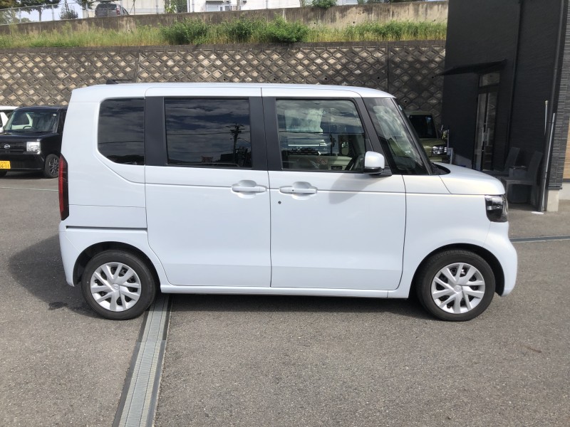 ホンダ N BOX 3枚目