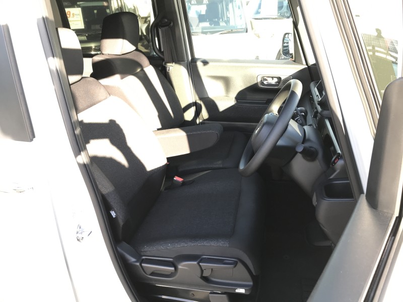 ホンダ N BOX 11枚目