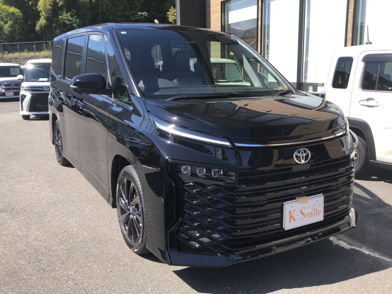 トヨタ ヴォクシー 2枚目