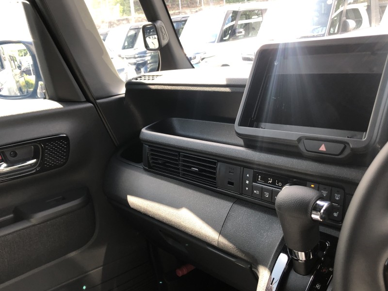 ホンダ N BOX 12枚目