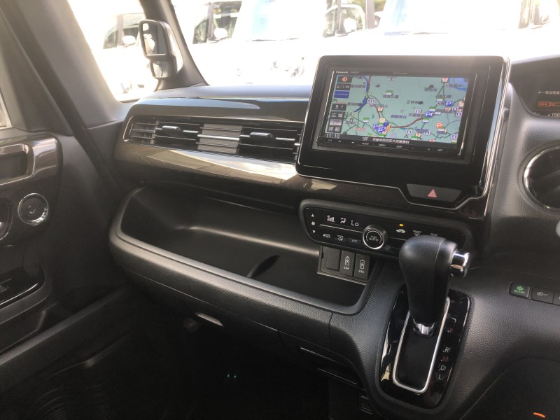 ホンダ N BOX 13枚目
