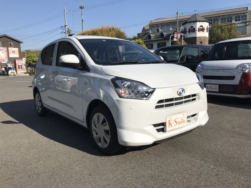 ダイハツ ミライース 2枚目