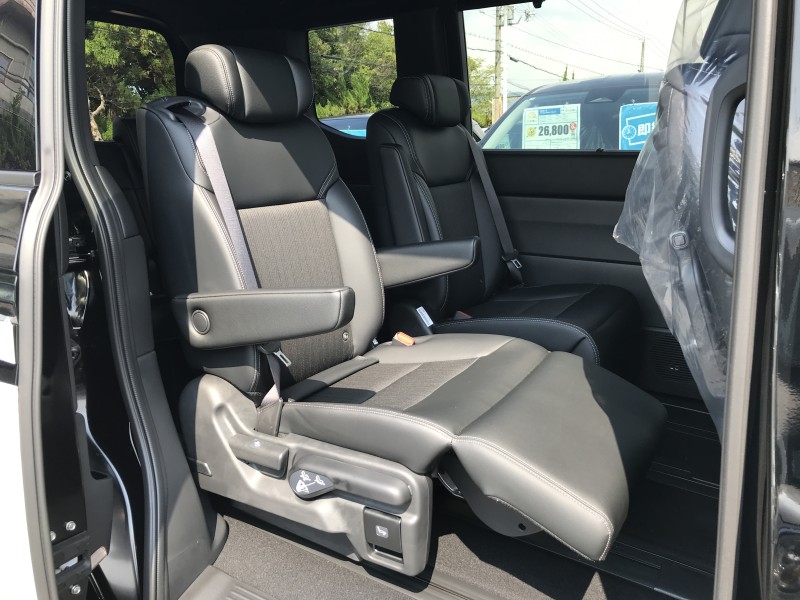 ホンダ ステップワゴンスパーダ 13枚目