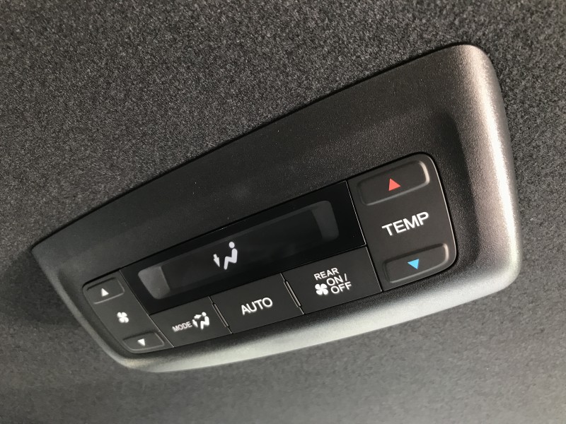 ホンダ ステップワゴンスパーダ 8枚目