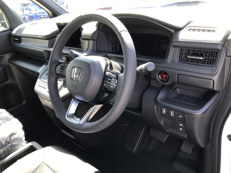 ホンダ ステップワゴンスパーダ 17枚目