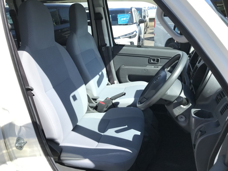 ダイハツ ハイゼット 11枚目