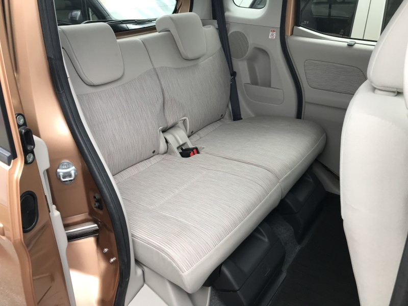 三菱 eKスペース 13枚目