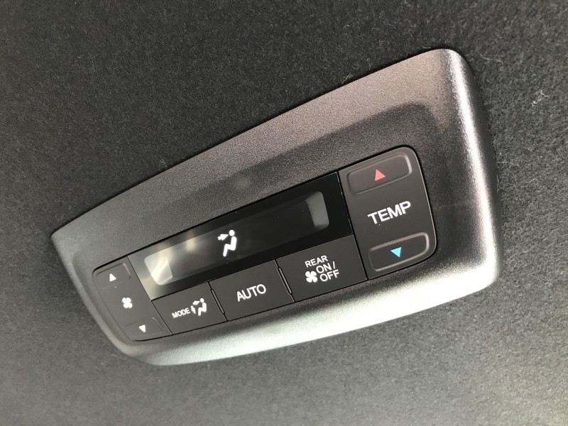 ホンダ ステップワゴンスパーダ 8枚目