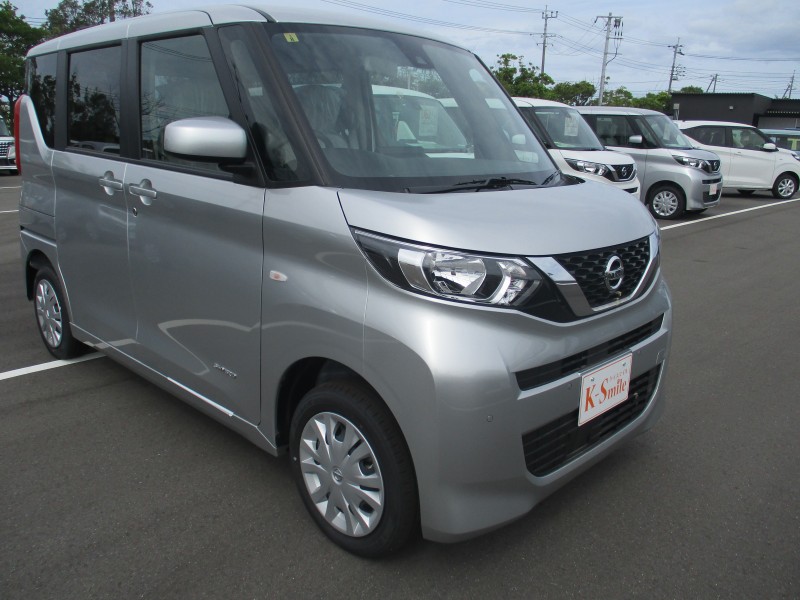 ニッサン ルークス 2枚目