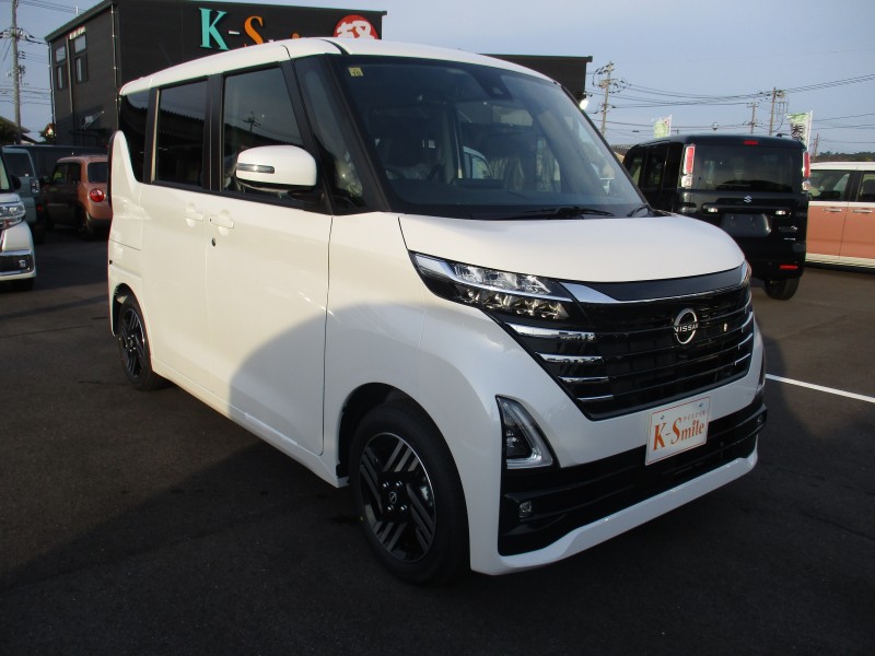 ニッサン ルークス 2枚目