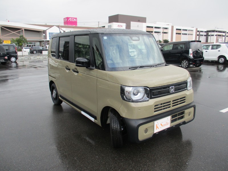 ホンダ N BOX 2枚目