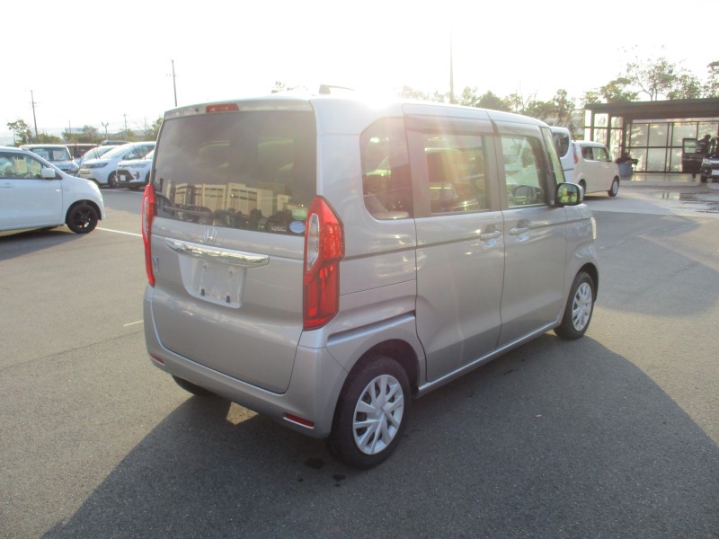 ホンダ N BOX 4枚目