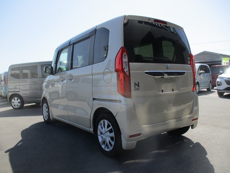 ホンダ N BOX 10枚目