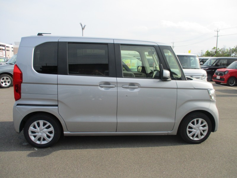 ホンダ N BOX 3枚目