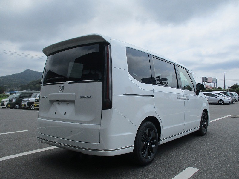 ホンダ ステップワゴンスパーダ 5枚目