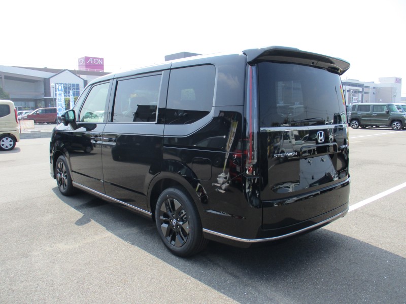 ホンダ ステップワゴンスパーダ 6枚目