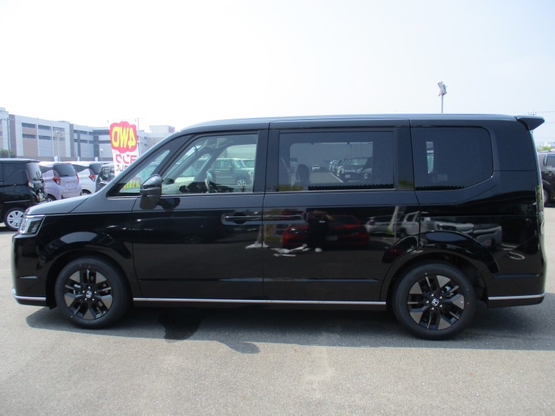 ホンダ ステップワゴンスパーダ 7枚目