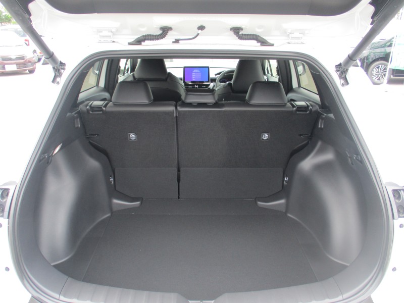 トヨタ カローラクロス 7枚目