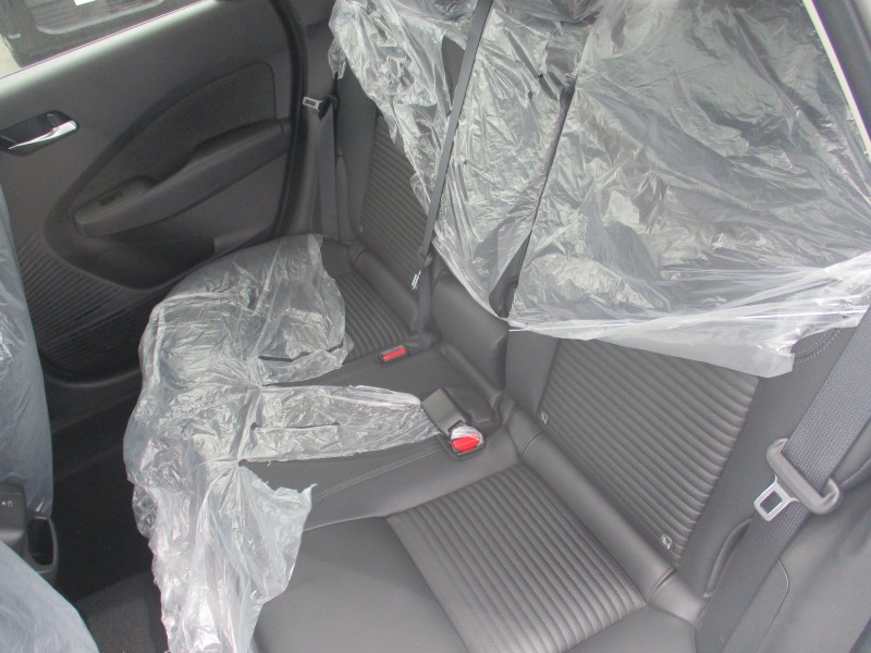 ニッサン ノートオーラ 10枚目