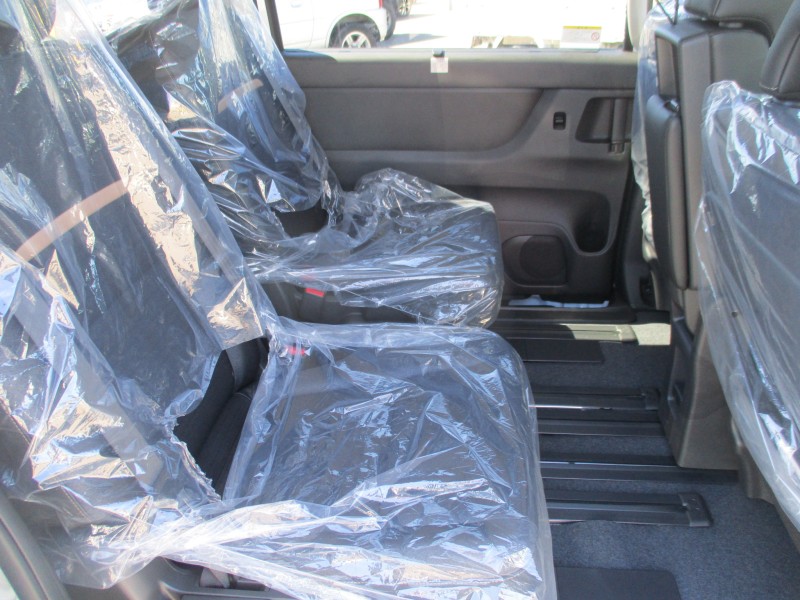 ニッサン セレナ 10枚目