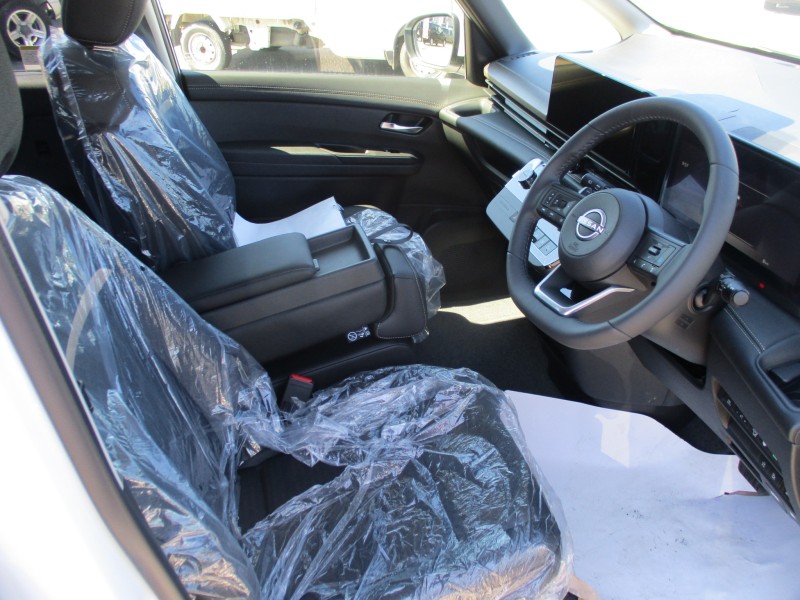 ニッサン セレナ 11枚目