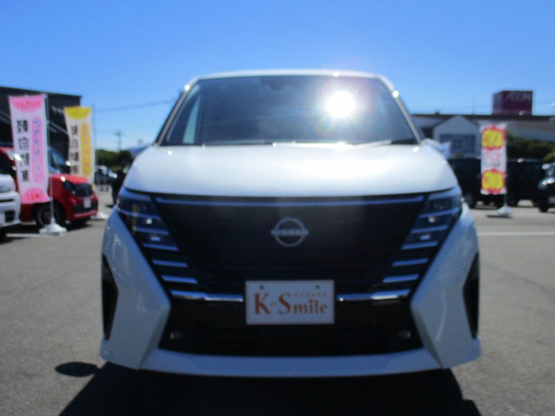 ニッサン セレナ 1枚目