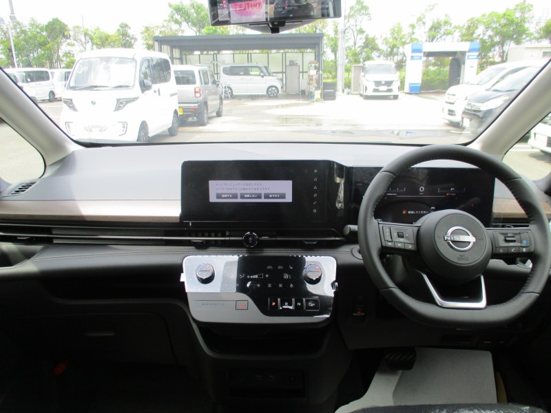 ニッサン セレナ 12枚目