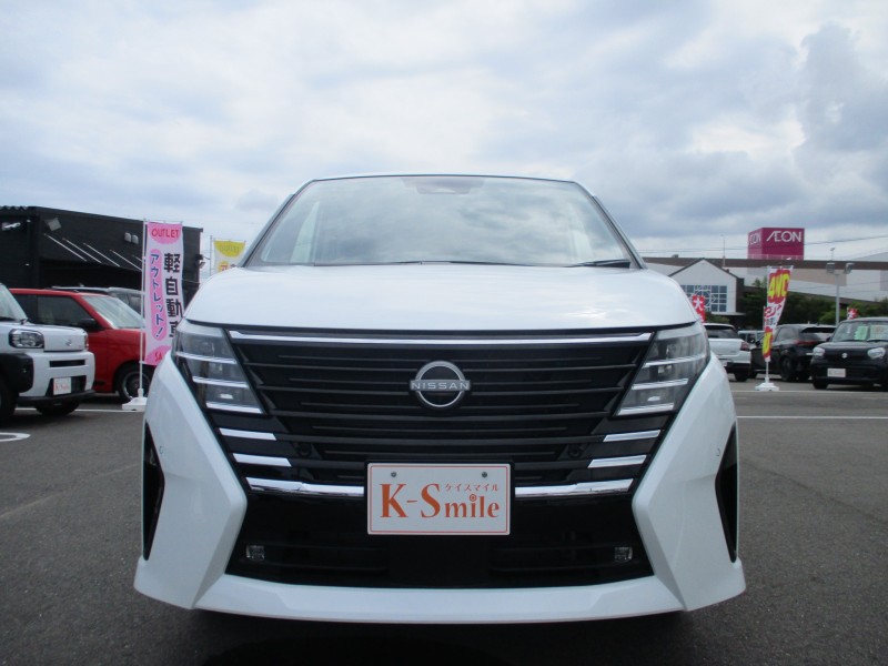 ニッサン セレナ 1枚目