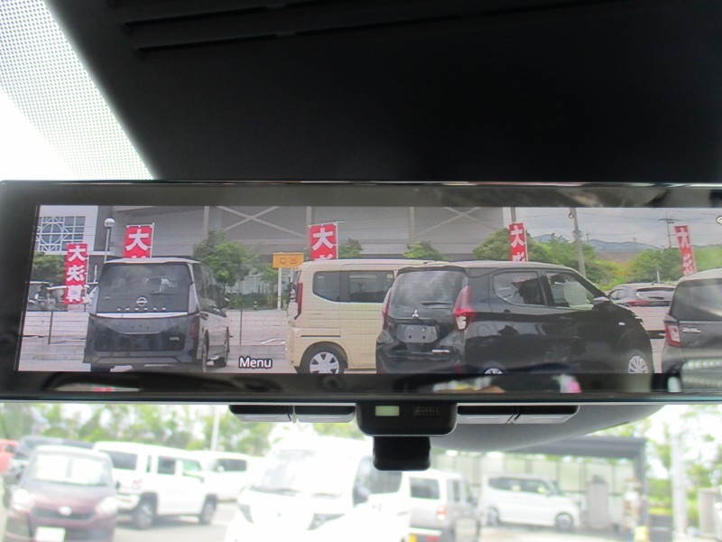 ニッサン セレナ 19枚目