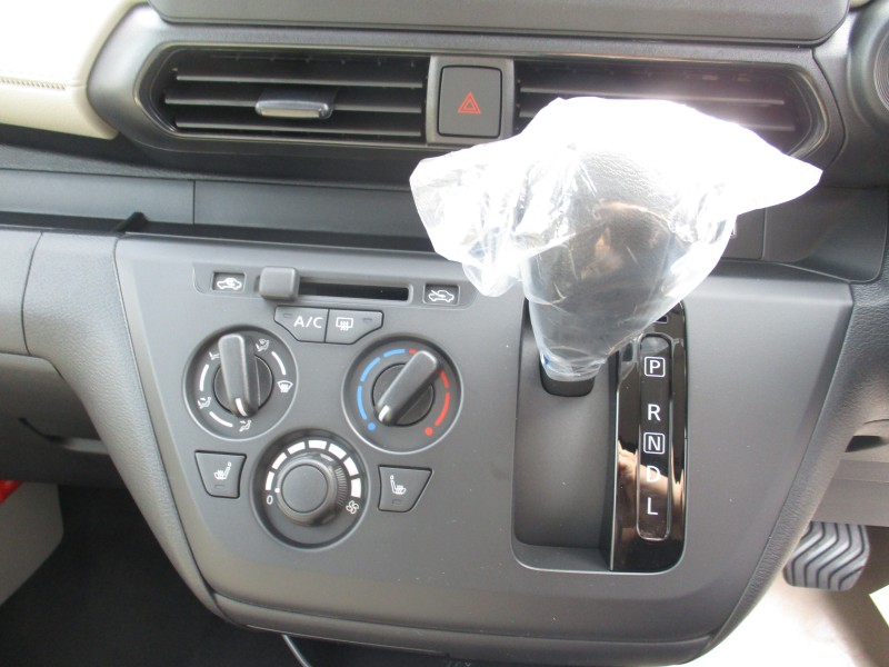 三菱 eKワゴン 14枚目