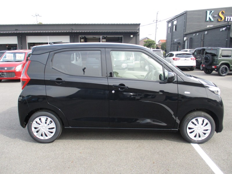 三菱 eKワゴン 3枚目