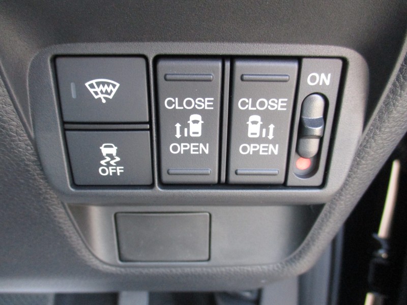 ホンダ フリード 13枚目